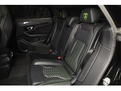 Lamborghini Urus V8 - AKRAPOVIC