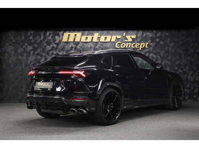 Lamborghini Urus V8 - AKRAPOVIC