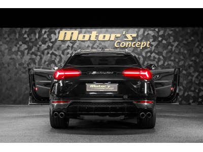 Lamborghini Urus V8 - AKRAPOVIC