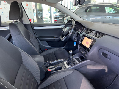Skoda Octavia 1.6 TDI 116 NAVI, PDC,CARPLAY,ALU 16''