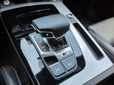 Audi SQ5 3.0 TDI V6 SPORTBACK CARPLAY TOIT OUV CAMERA SIEGES ELEC CHAUFFANTS