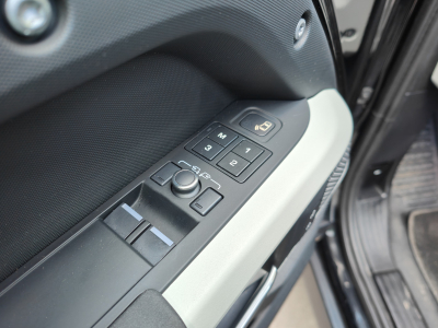 Land-Rover Defender 90 D250 TOIT OUVRANT CARPLAY CAMERA 360 CUIR