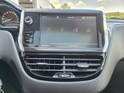 Peugeot 2008 1.6 HDI CARPLAY TOIT PANO SEMI-CUIR GPS BLUETOOTH