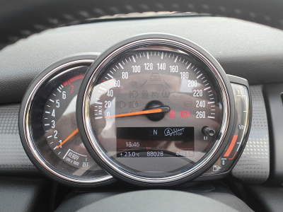 MINI Cooper Cabrio 1.5i BLUETOOTH GPS SIEGES CHAUFF RADAR ARR