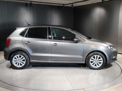 Volkswagen Polo 1.2 TSI DSG TOIT OUVRANT BLUETOOTH GPS RADAR AV/ARR CLIM AUTO