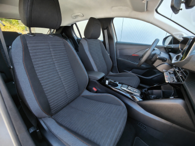 Peugeot e-208 50kWh 362 KMS CARPLAY CAMERA BLUETOOTH