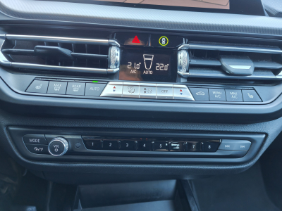 BMW 118 118i PACK M SIEGES M CARPLAY GPS PHARES LED