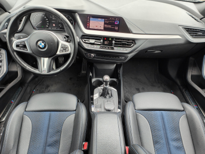 BMW 118 118I PACK M GPS CAMERA CARPLAY SIEGES CHAUFFANTS