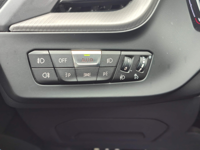BMW 118 118I PACK M GPS CAMERA CARPLAY SIEGES CHAUFFANTS
