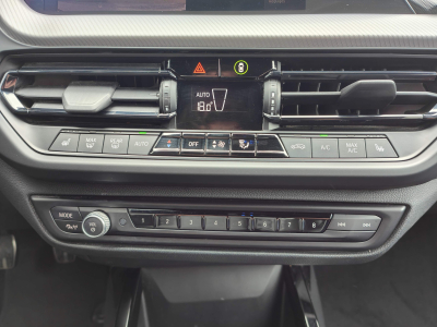 BMW 118 118I PACK M GPS CAMERA CARPLAY SIEGES CHAUFFANTS