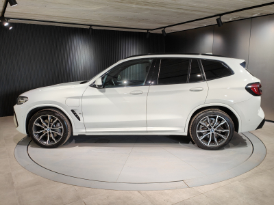 BMW X3 XDRIVE30e PACK M CARPLAY CAMERA 360 GPS LED
