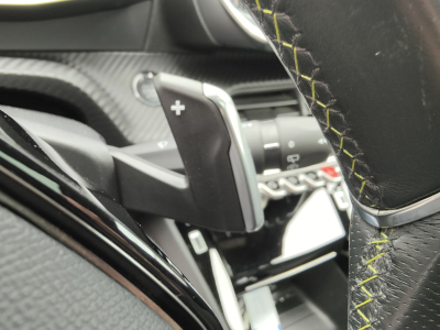 Peugeot 2008 1.5 HDI GT-LINE EAT8 CARPLAY CAMERA 360 TOIT OUVRANT