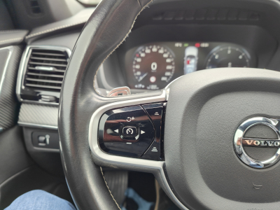 Volvo XC90 B5 AWD R-DESIGN 7 PLACES TOIT OUVRANT CARPLAY CAMERA
