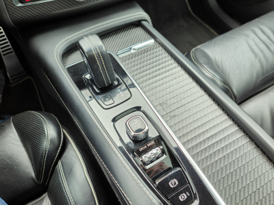 Volvo XC90 B5 AWD R-DESIGN 7 PLACES TOIT OUVRANT CARPLAY CAMERA