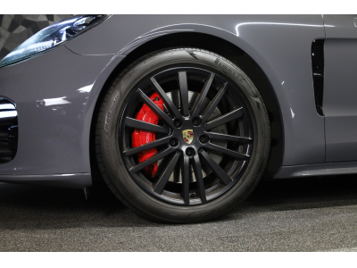 Porsche Panamera GTS Sport Turismo