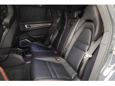 Porsche Panamera GTS Sport Turismo