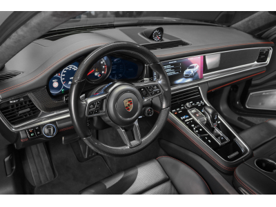 Porsche Panamera GTS Sport Turismo