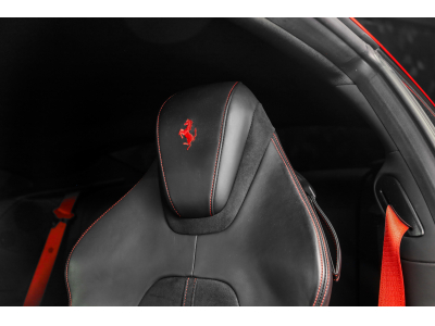 Ferrari Roma V8 - ROSSO CORSA