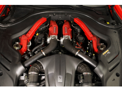 Ferrari Roma V8 - ROSSO CORSA