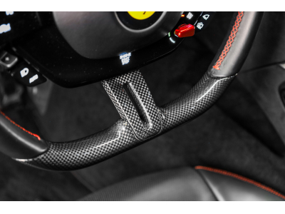 Ferrari Roma V8 - ROSSO CORSA