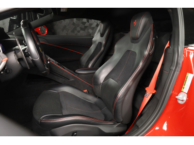 Ferrari Roma V8 - ROSSO CORSA