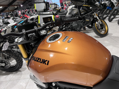 Suzuki GSX-8T 