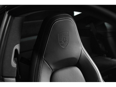 Porsche 992 .1 Carrera 4S Coupé PDK