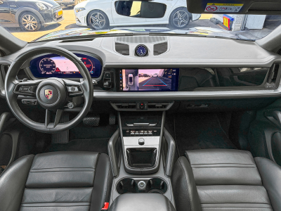Porsche Cayenne Cayenne Coupe / PANORAMA / ACC / 360° / CHRONO/HUD/VOLL