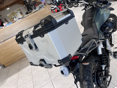 Moto Guzzi V 85 TT  Strada