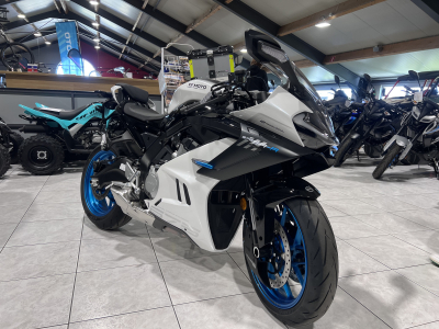 CF Moto 675 SR-R 