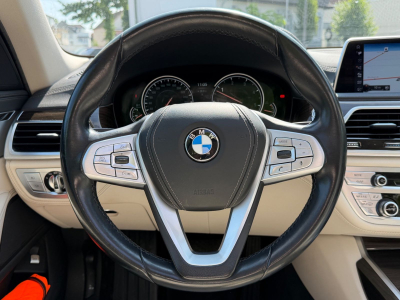 BMW 730 d xDrive/HEAD UP/LEDER/KAMERA/