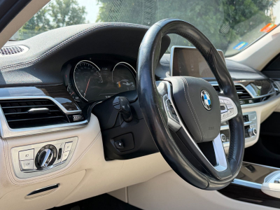 BMW 730 d xDrive/HEAD UP/LEDER/KAMERA/