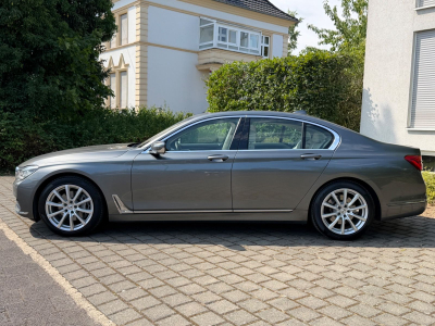 BMW 730 d xDrive/HEAD UP/LEDER/KAMERA/