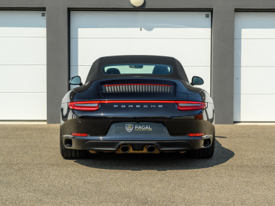 Porsche 911 991.2 Carrera 4 Cabriolet