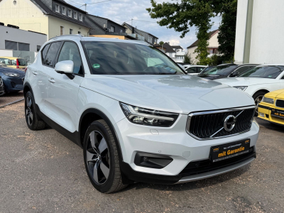 Volvo XC40 XC 40 XC40 Momentum Pro AWD