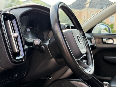 Volvo XC40 XC 40 XC40 Momentum Pro AWD