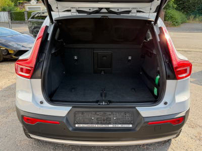 Volvo XC40 XC 40 XC40 Momentum Pro AWD