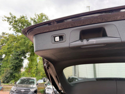Mercedes-Benz GLC 220 d 4Matic/MOTORSCHADEN/
