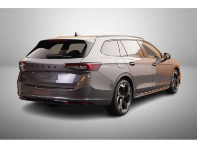 Skoda Superb 2.0 TSi DSG 204 Sportline
