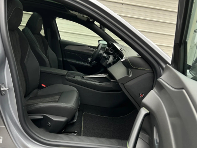 Peugeot 308 1.2 PureTech 145 e-DSC6 GT