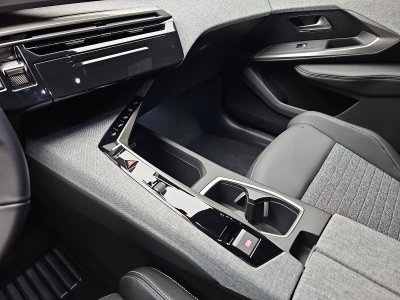 Peugeot 3008 1.2 Hybrid 145 E-DSC6 Allure