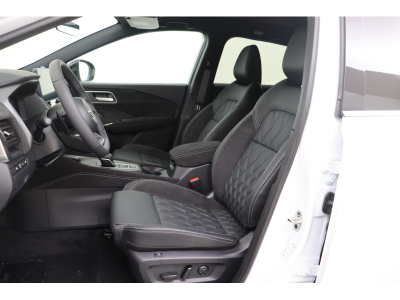 Nissan Qashqai 1.3 DIG-T MHEV 158 Tekna Plus