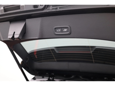 Volvo XC40 2.0 B4 MHD 197 Black Edition