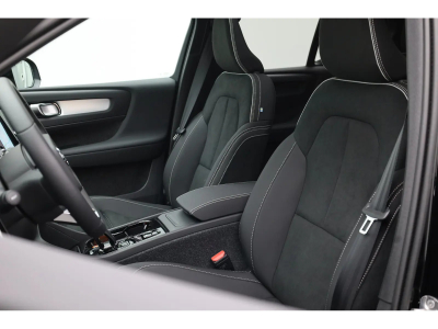 Volvo XC40 2.0 B4 MHD 197 Black Edition
