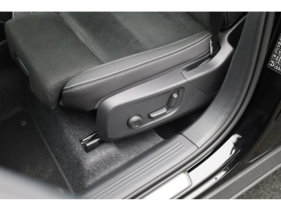 Volvo XC40 2.0 B4 MHD 197 Black Edition