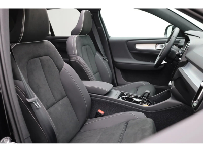 Volvo XC40 2.0 B4 MHD 197 Black Edition