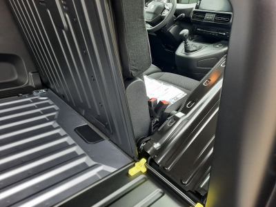 Peugeot Partner 1.5 BlueHDI 130 AT8 Confort L2H1