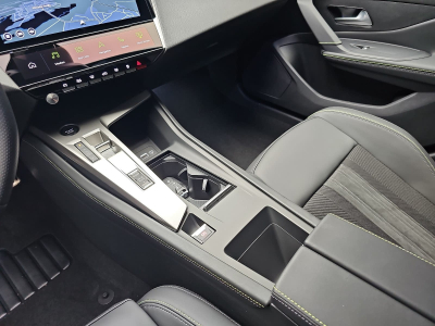 Peugeot 308 1.2 Hybrid e-DSC6 145 GT
