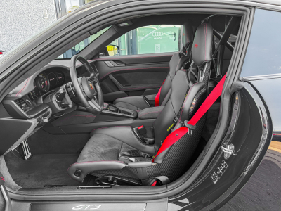 Porsche 992 911/992 GT3 CLUBSPORT AKRAPOVIC  /Vollschalensitze