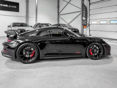 Porsche 992 911/992 GT3 CLUBSPORT AKRAPOVIC  /Vollschalensitze
